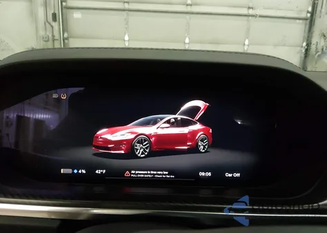 2022 Tesla Model S Plaid Tri Motor All-Wheel Drive z USA, uszkodzony, nr VIN 5YJSA1E64NF473711